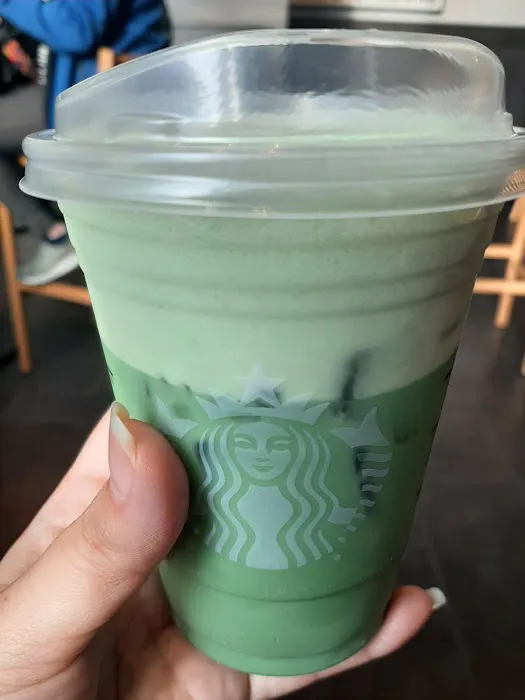 Starbucks Picture 5