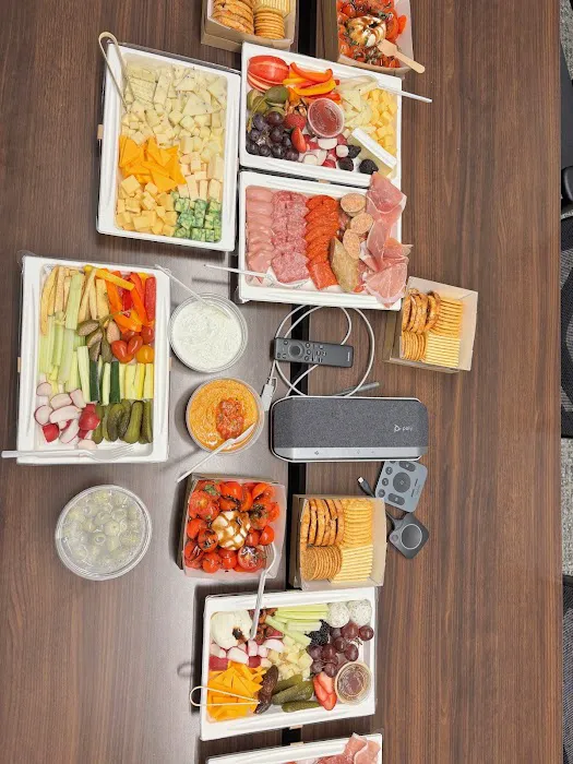 HappyBoards Cheese & Charcuterie Picture 4