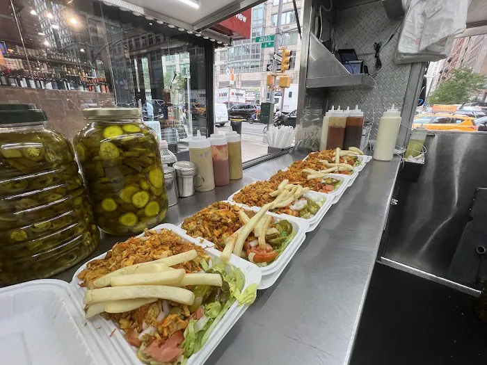 Express Halal Food truck Picture 5