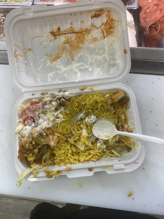 Express Halal Food truck Picture 6