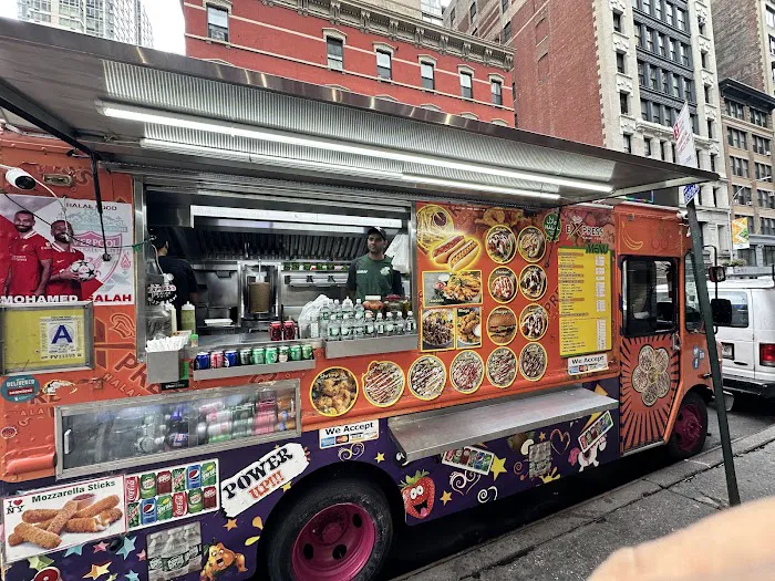 Express Halal Food truck Picture 2