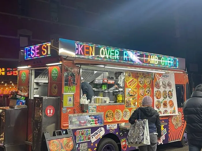 Express Halal Food truck Picture 10