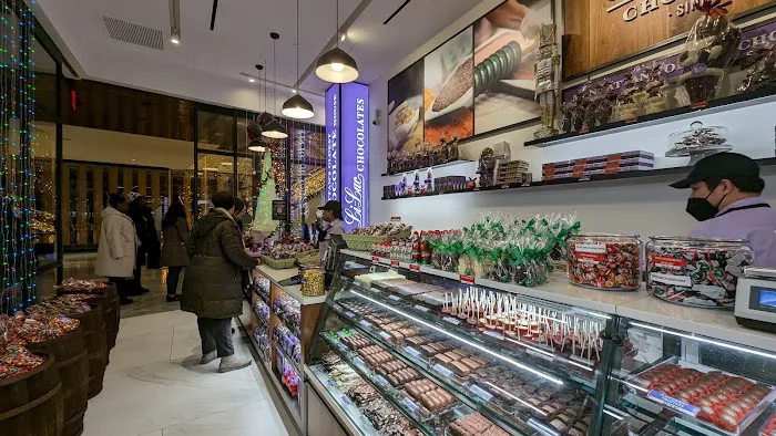 Li-Lac Chocolates (Hudson Yards) Picture 1