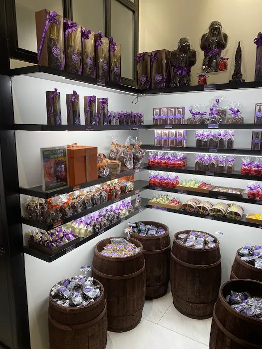 Li-Lac Chocolates (Hudson Yards) Picture 7
