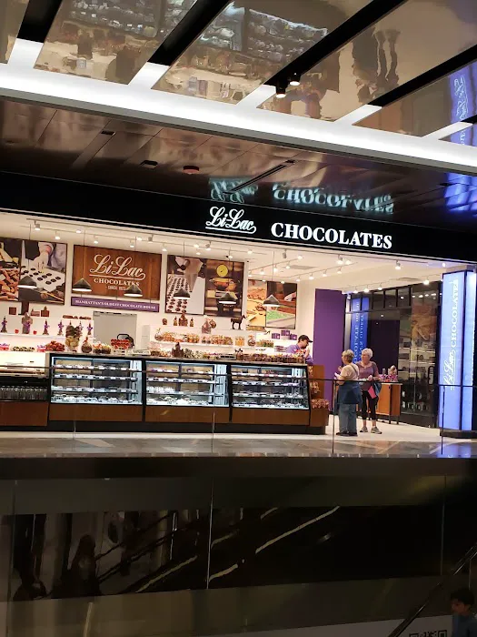 Li-Lac Chocolates (Hudson Yards) Picture 2