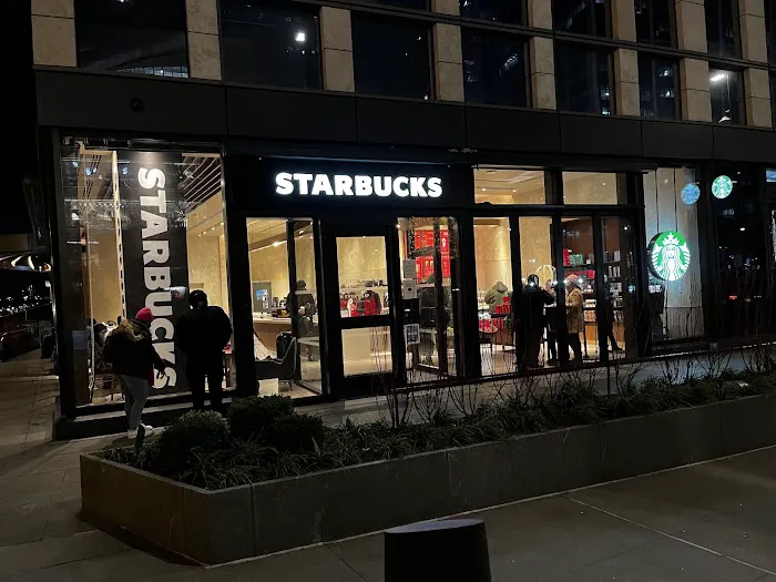 Starbucks Picture 4
