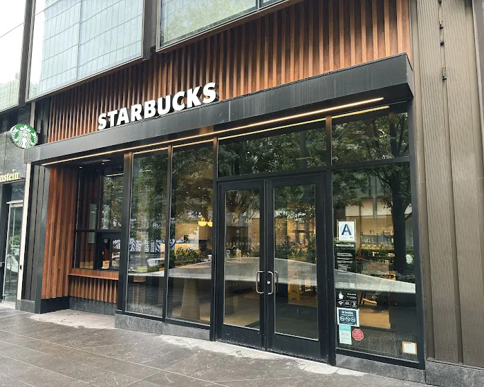 Starbucks Picture 4