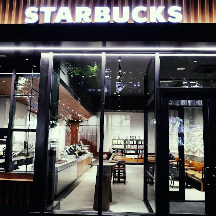Starbucks Picture 5