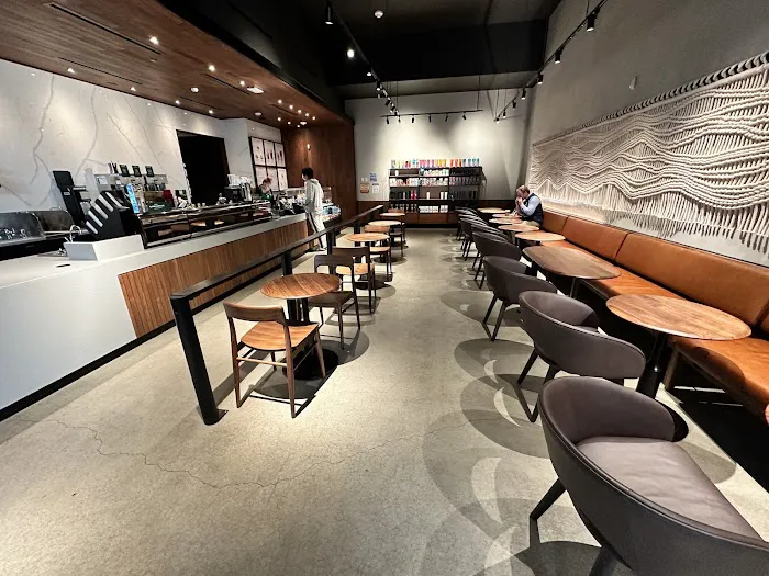 Starbucks Picture 10