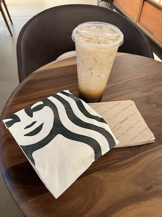 Starbucks Picture 8