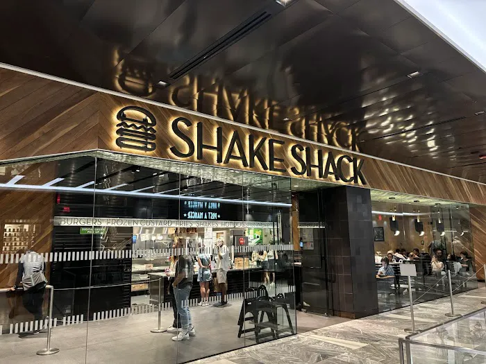 Shake Shack Hudson Yards Picture 9