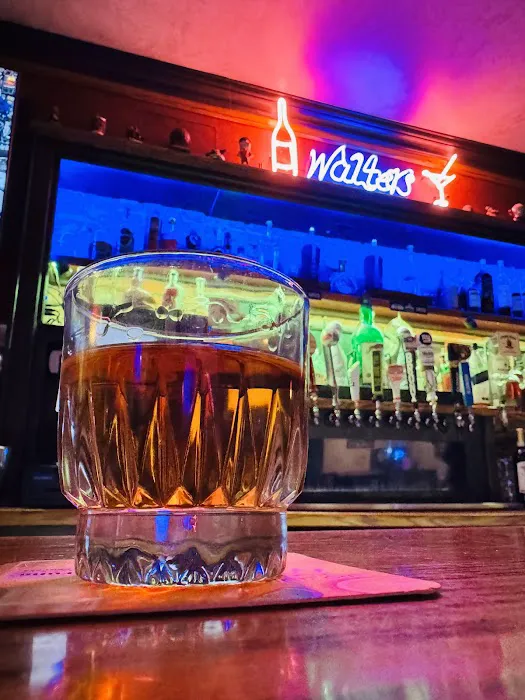 Walter's Bar Picture 6