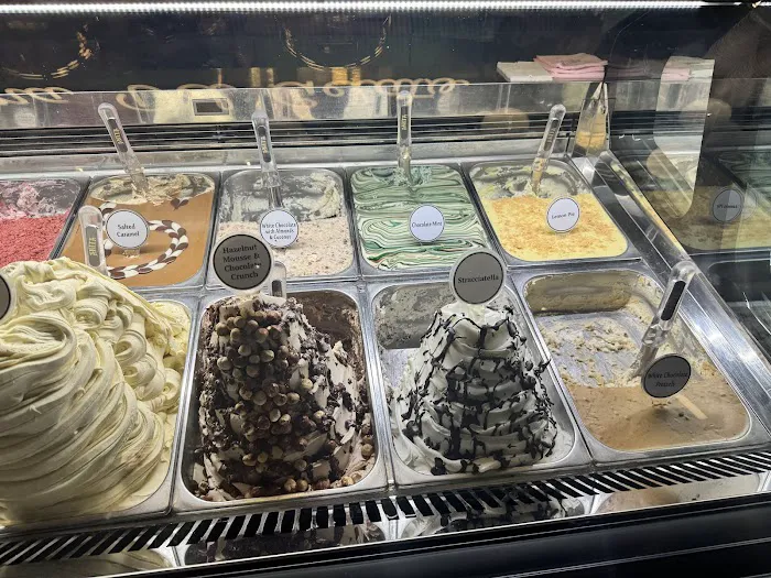 Anita La Mamma del Gelato Picture 3