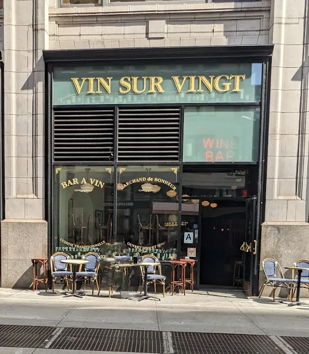 Vin Sur Vingt Wine Bar - NOMAD Picture 3