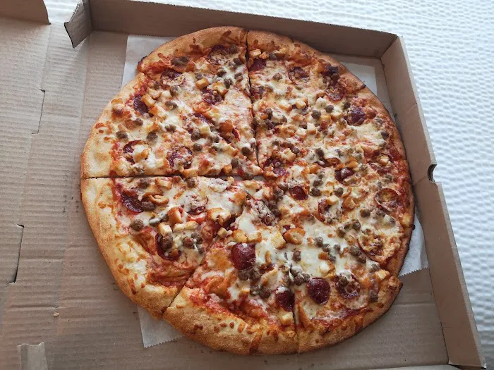4 BOY PIZZA Picture 6