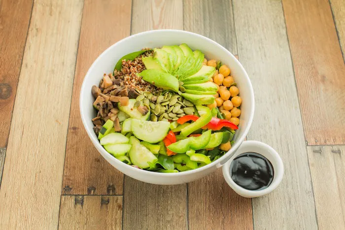 GREEN BLEND / Balanced Food / 8th ave Picture 3