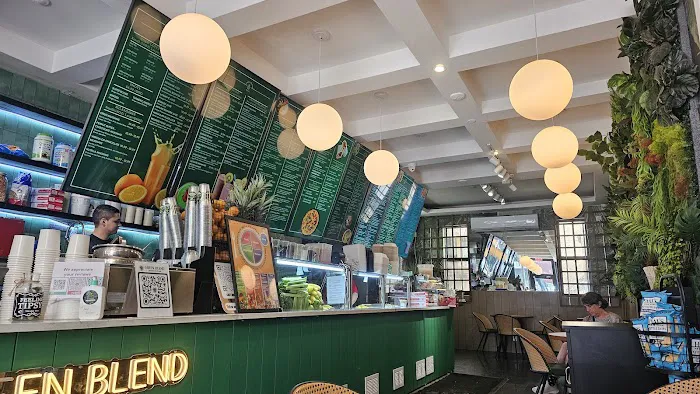 GREEN BLEND / Balanced Food / 8th ave Picture 4