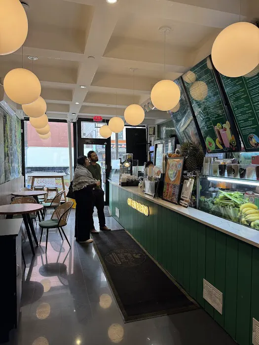 GREEN BLEND / Balanced Food / 8th ave Picture 1