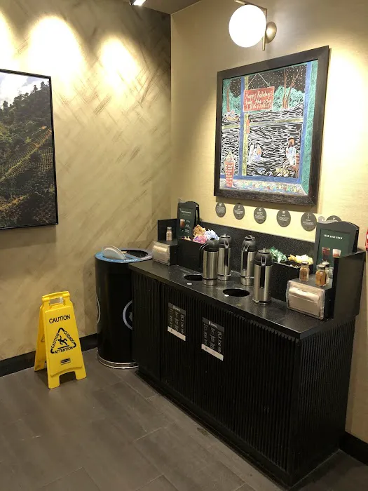 Starbucks Picture 3