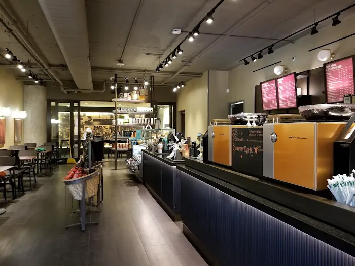 Starbucks Picture 8