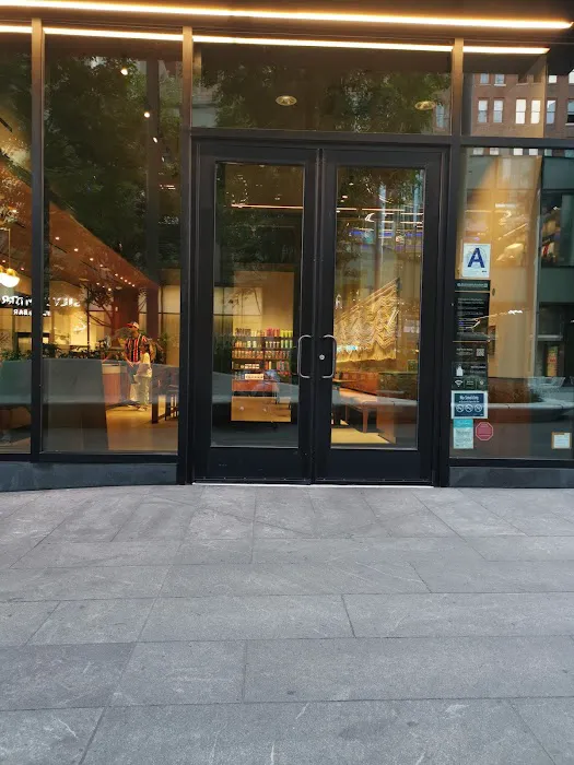 Starbucks Picture 1