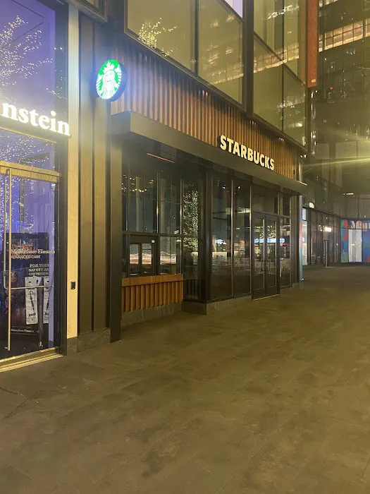 Starbucks Picture 2