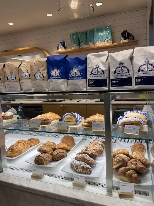 Bluestone Lane 55 Hudson Yards Café Picture 6