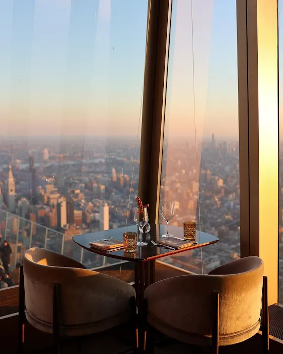 Peak with Priceless Restaurant & Bar Picture 2