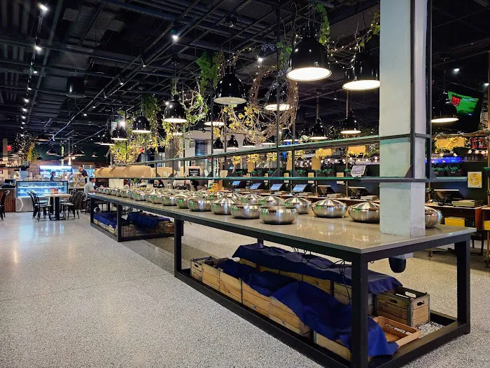 ANA Bar and Eatery Picture 9