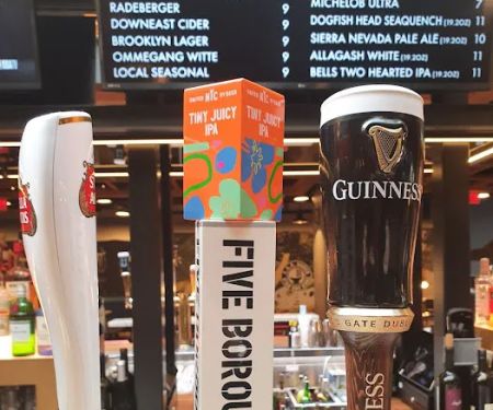 The Bar at Moynihan