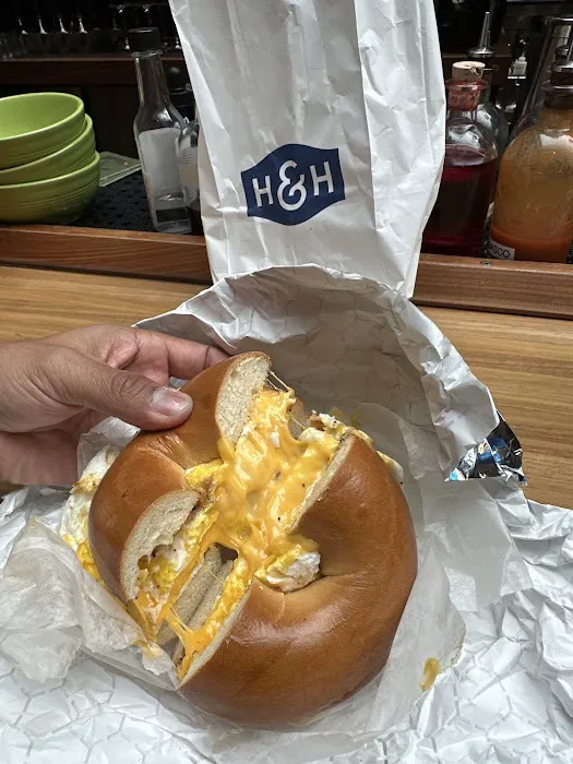 H&H Bagels Picture 7