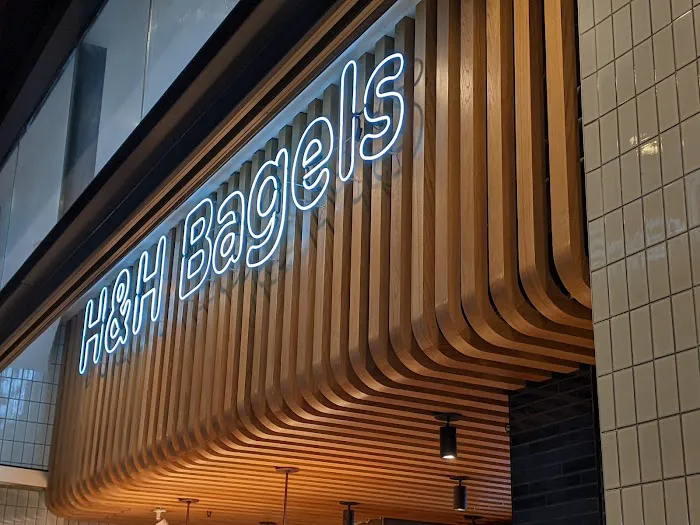H&H Bagels Picture 4