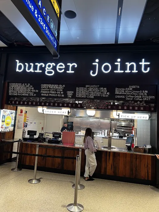 Burger Joint Picture 5