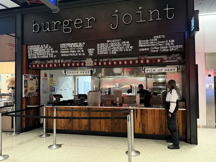 Burger Joint Picture 10
