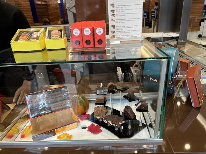 La Maison du Chocolat Penn Station Picture 4