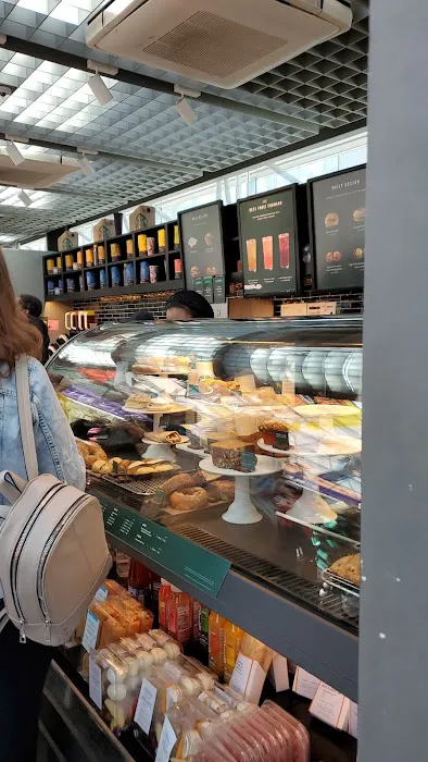 Starbucks Picture 2