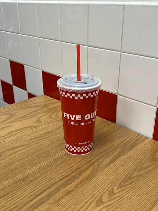 Five Guys Picture 10