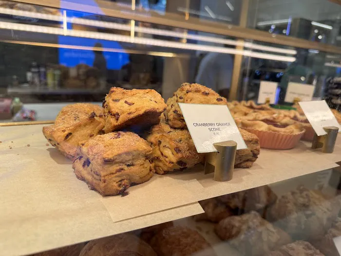 Vesuvio Bakery Moynihan Train Hall Picture 6