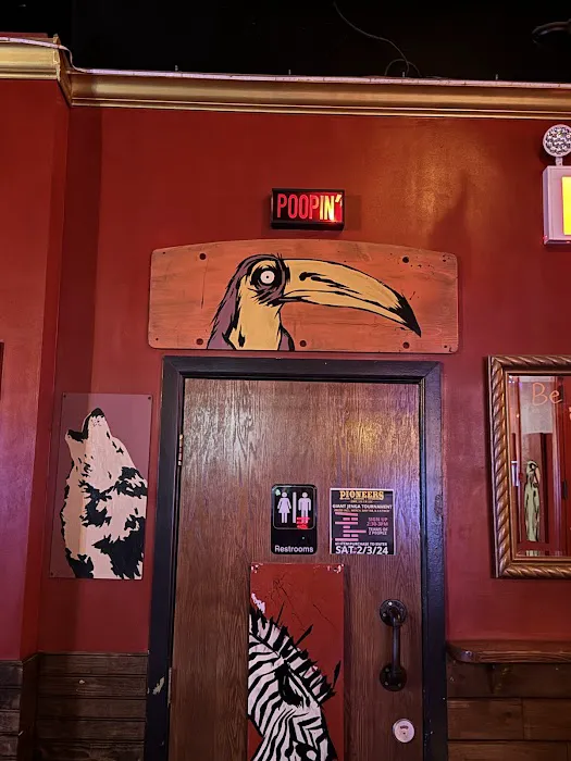 Pioneers Bar NYC Picture 4