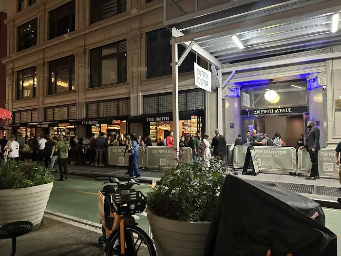 230 Fifth Rooftop Bar Picture 2