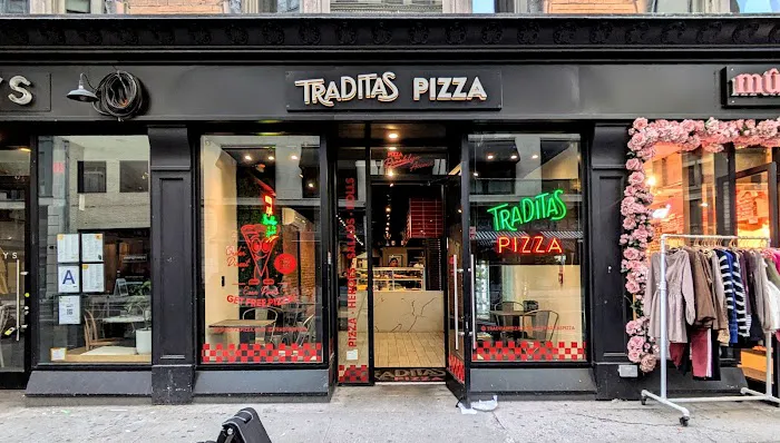 Traditas Pizza Picture 2