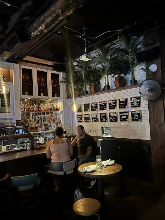Handcraft Kitchen & Cocktails Picture 8