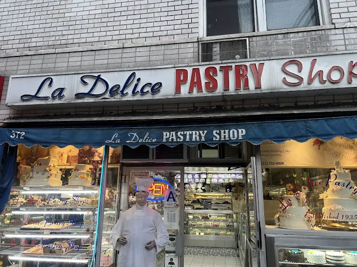 La Delice Pastry Shop Picture 9