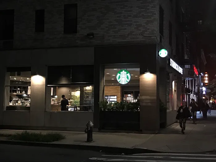Starbucks Picture 9