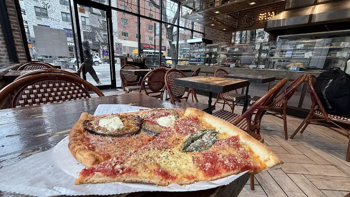 NYC PIZZA KITCHEN Picture 6