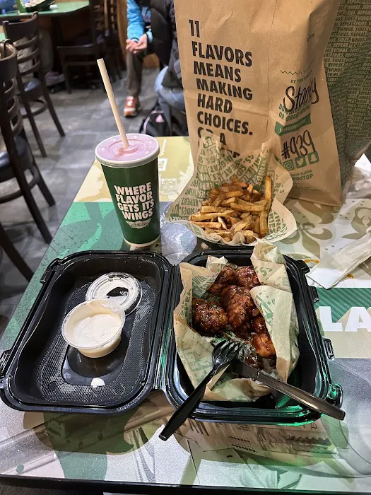 Wingstop Picture 7