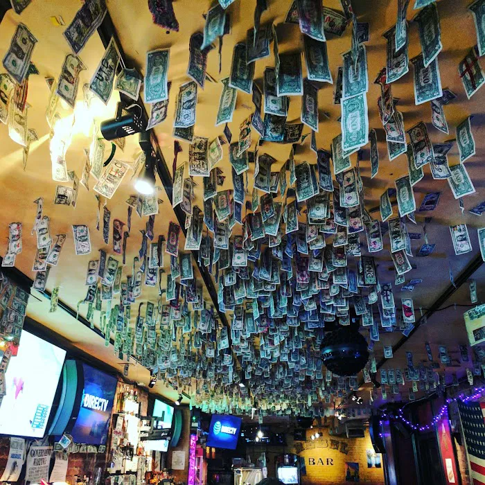 Sally's Bar Picture 6