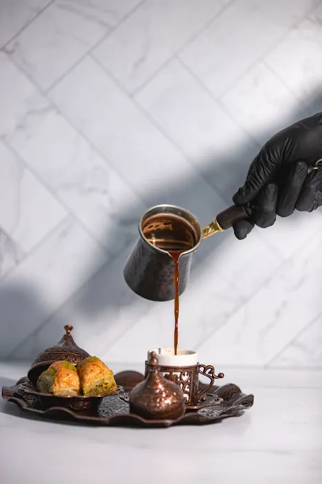 Moka & Co Picture 10