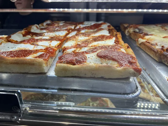 ANDIAMO PIZZA Picture 8