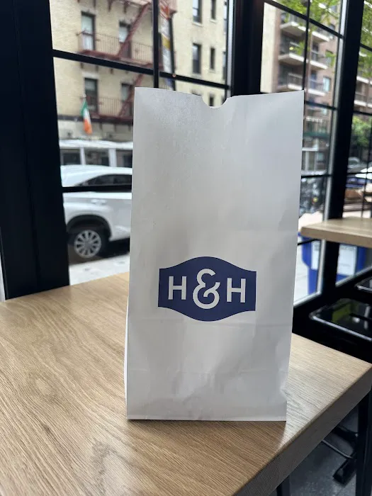 H&H Bagels Picture 7